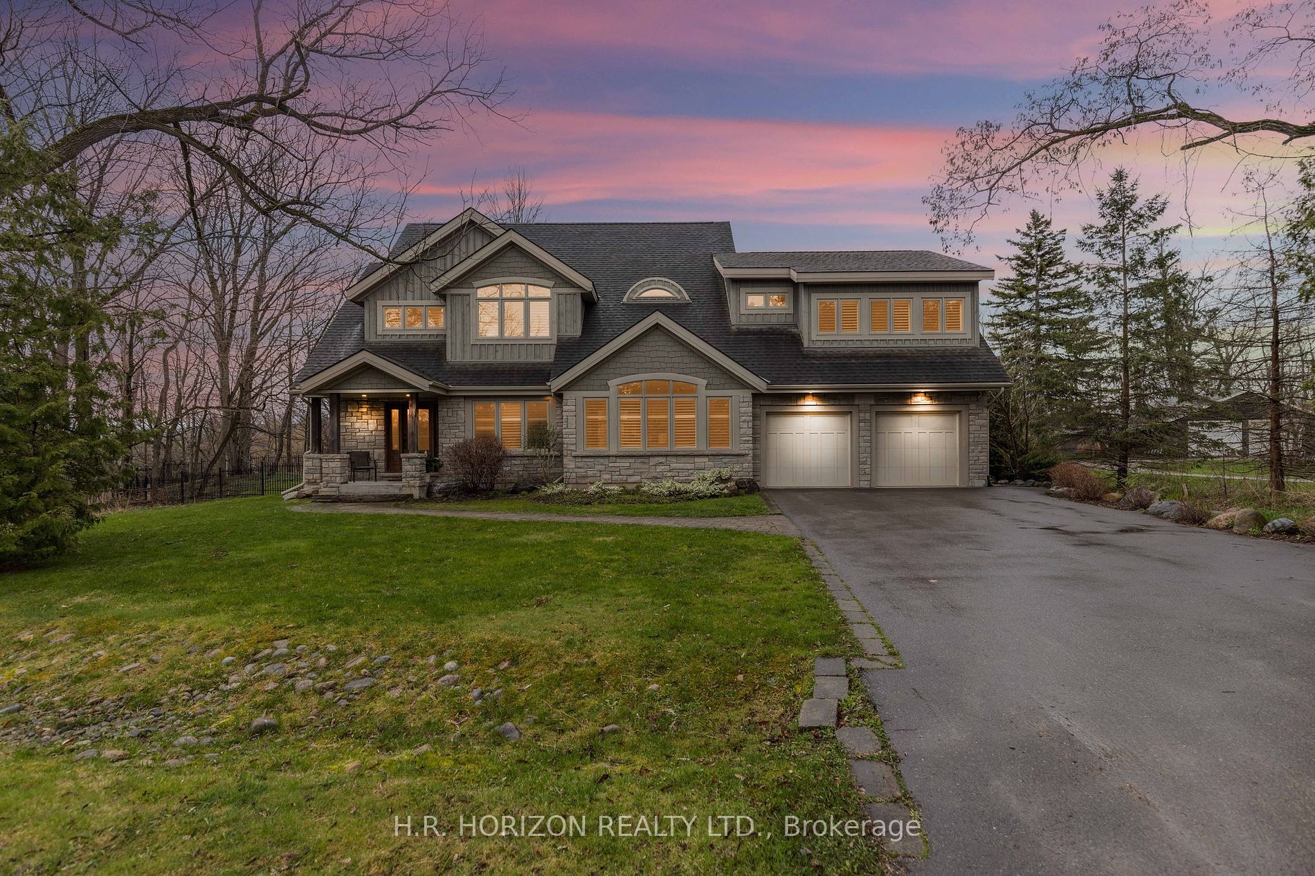 214 Russell St E, Blue Mountains, Ontario, Thornbury