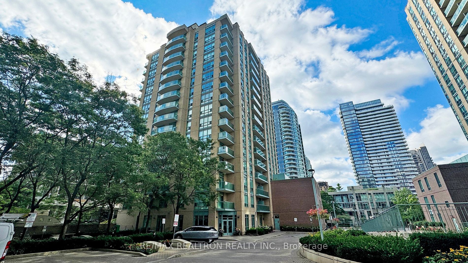 28 Olive Ave, Toronto, Ontario, Willowdale East