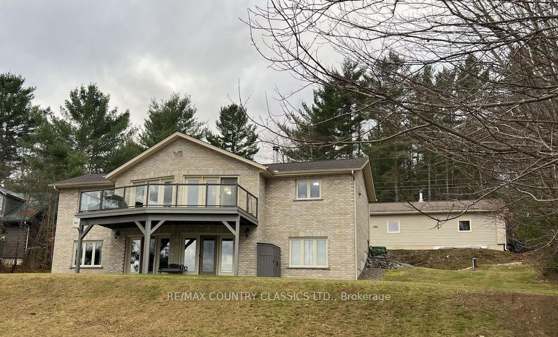 90 Golden Shores Rd, Bancroft, Ontario, 