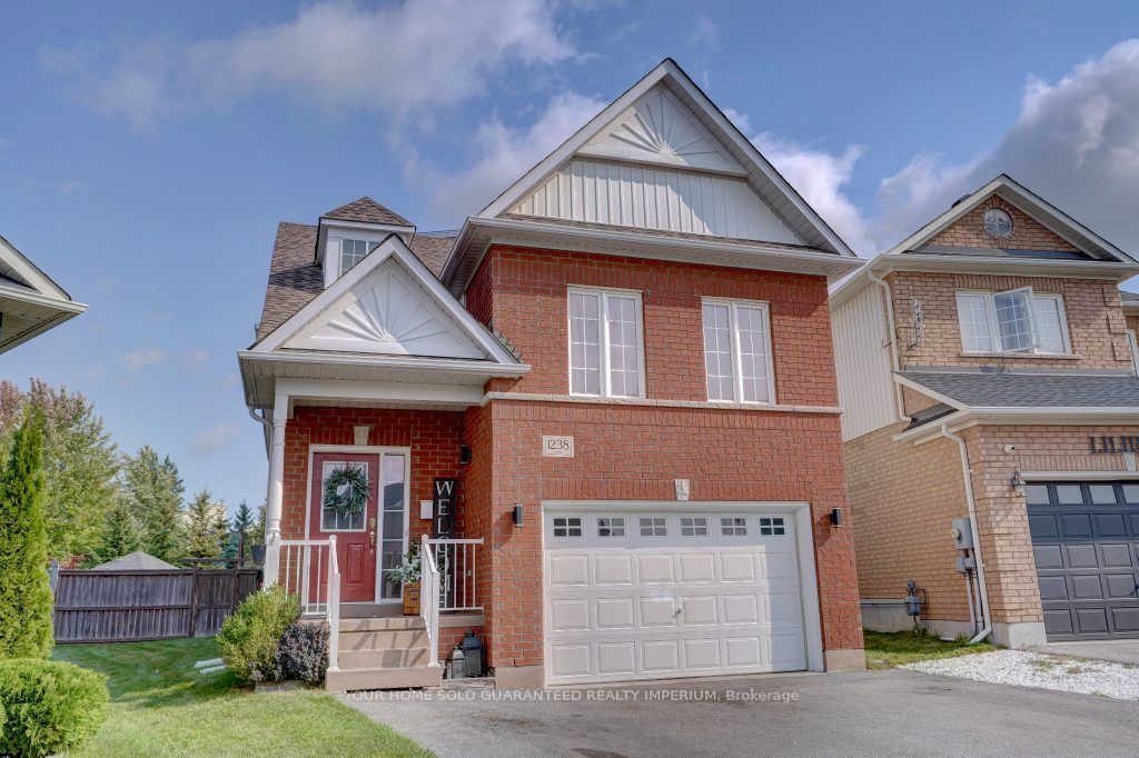 1238 Macinally Crt, Oshawa, Ontario, Pinecrest