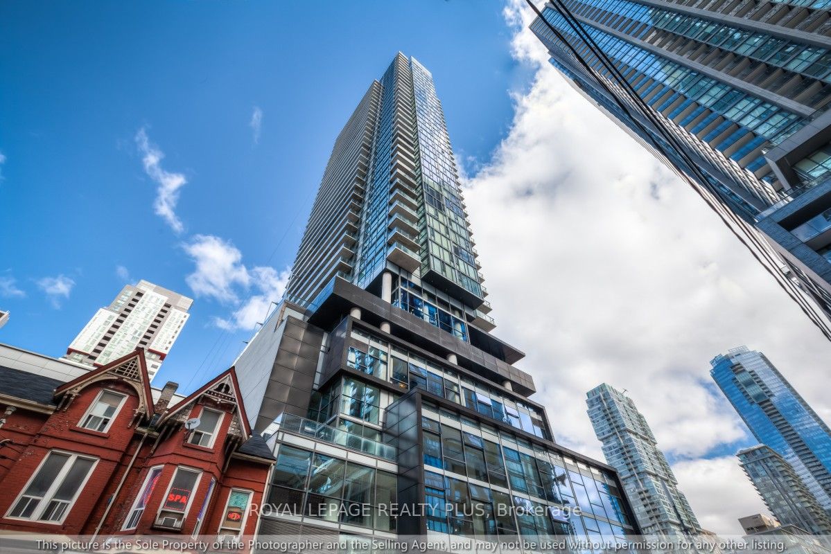 290 Adelaide St W, Toronto, Ontario, Waterfront Communities C1