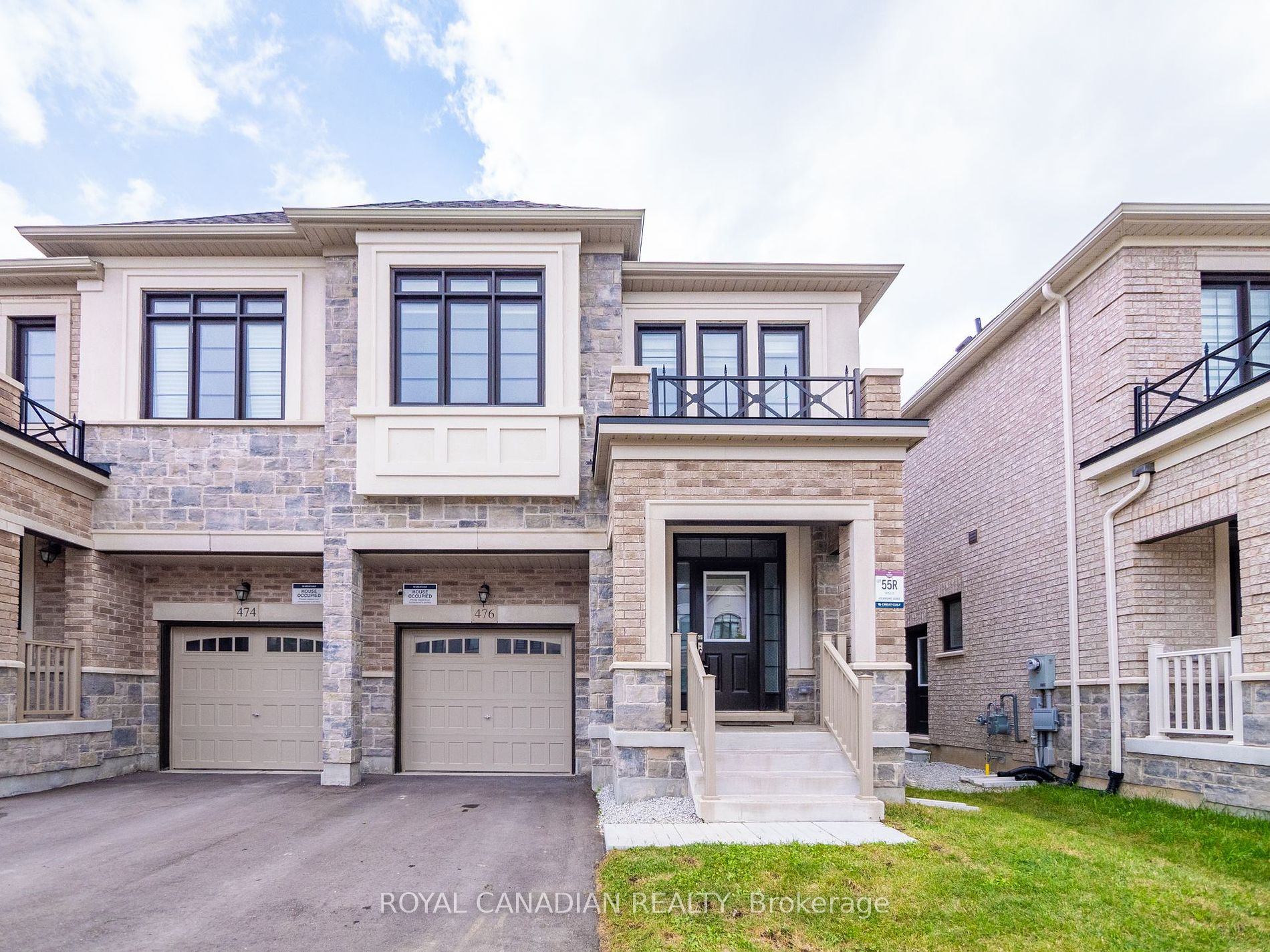 476 Bergamot Ave, Milton, Ontario, Walker