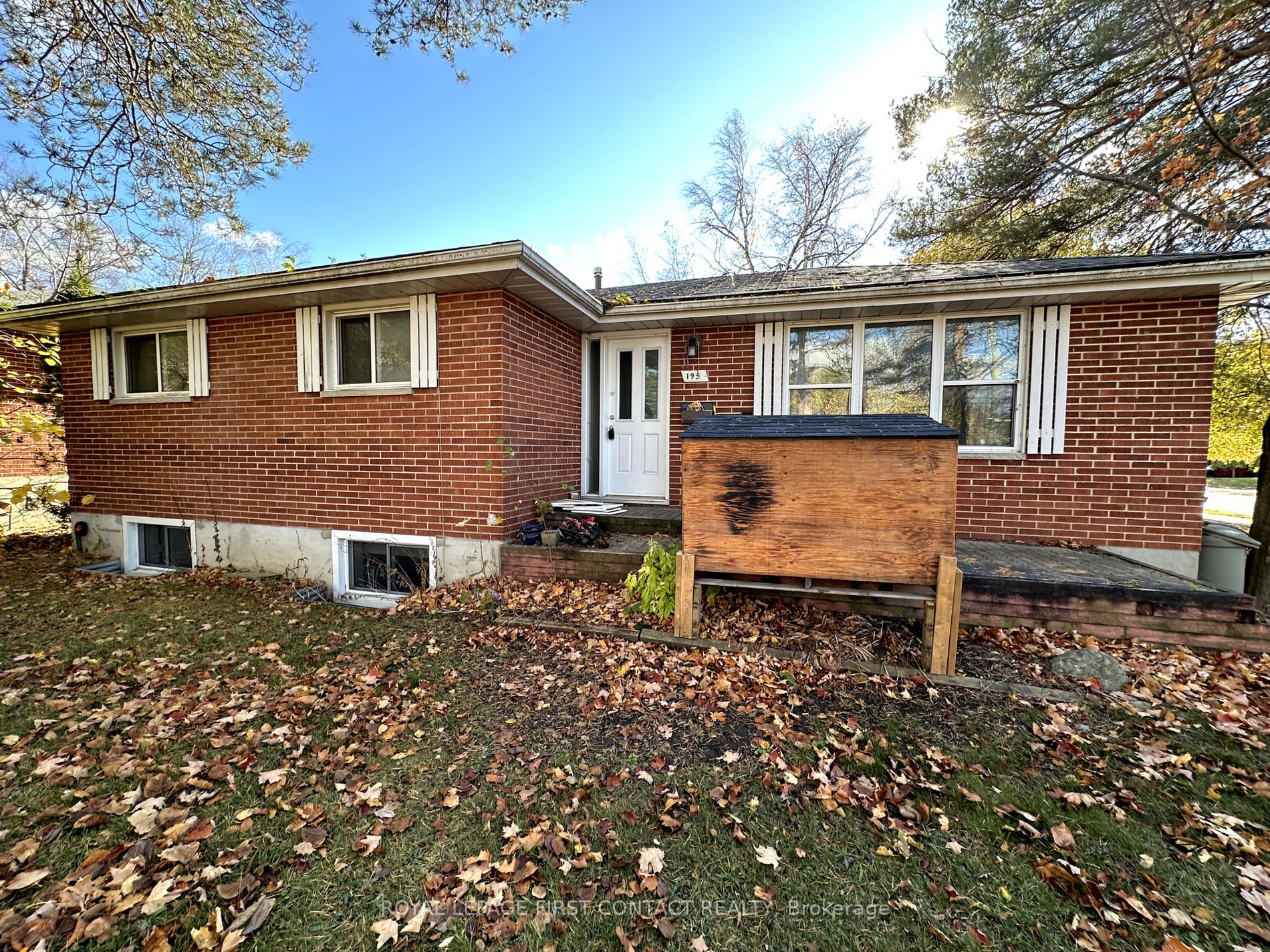 195 Steel St, Barrie, Ontario, Codrington