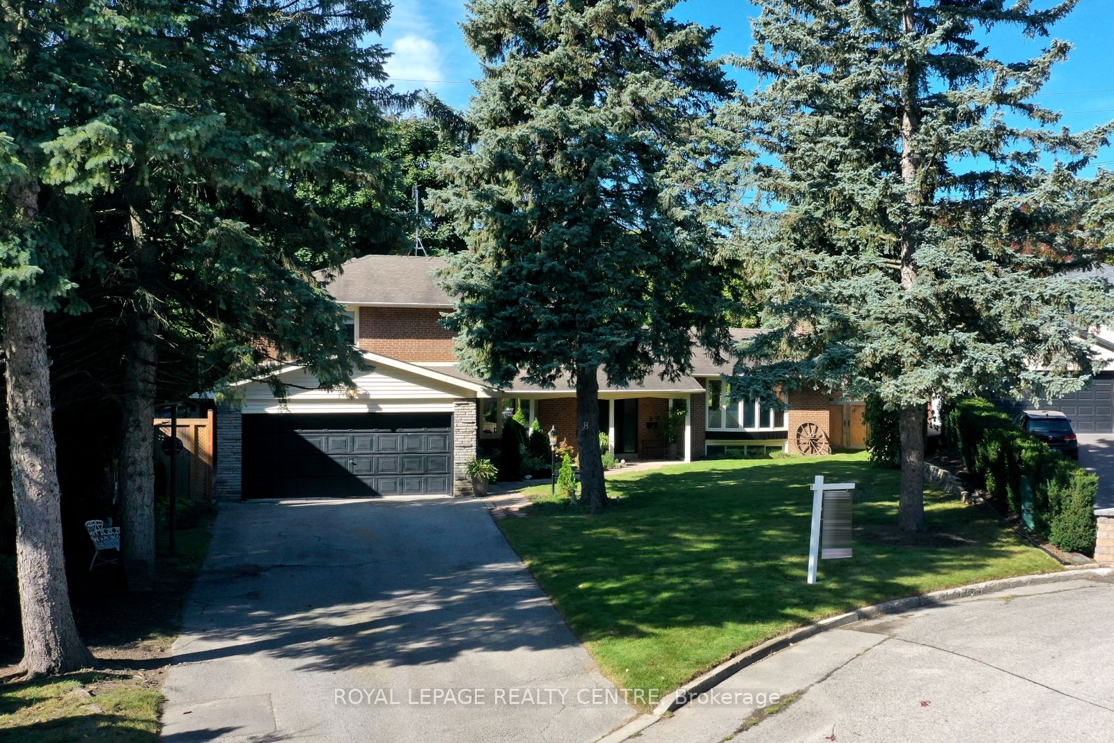 8 Bell Royal Crt, Toronto, Ontario, Edenbridge-Humber Valley