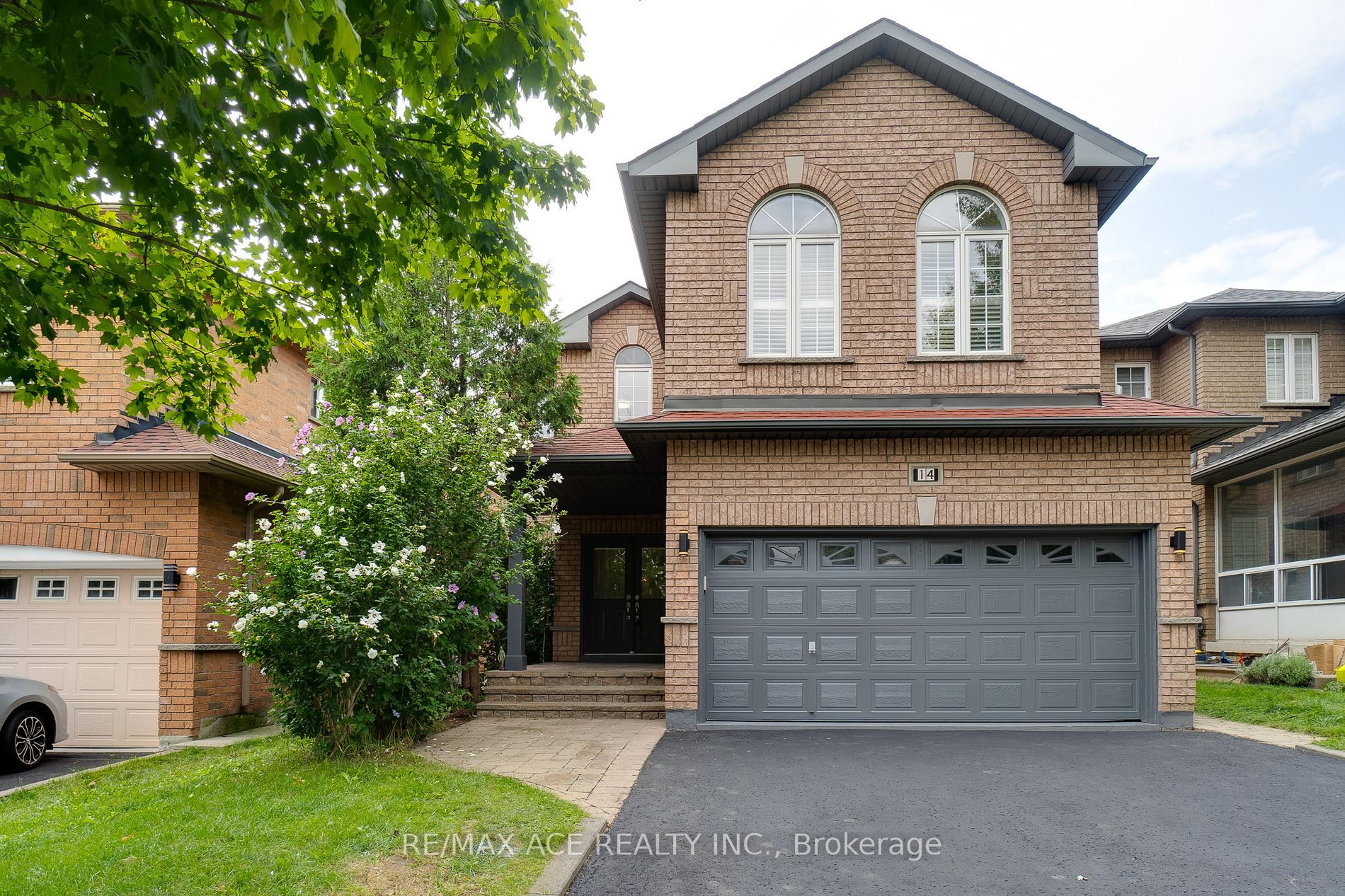 14 Castleford Dr, Toronto, Ontario, Tam O'Shanter-Sullivan