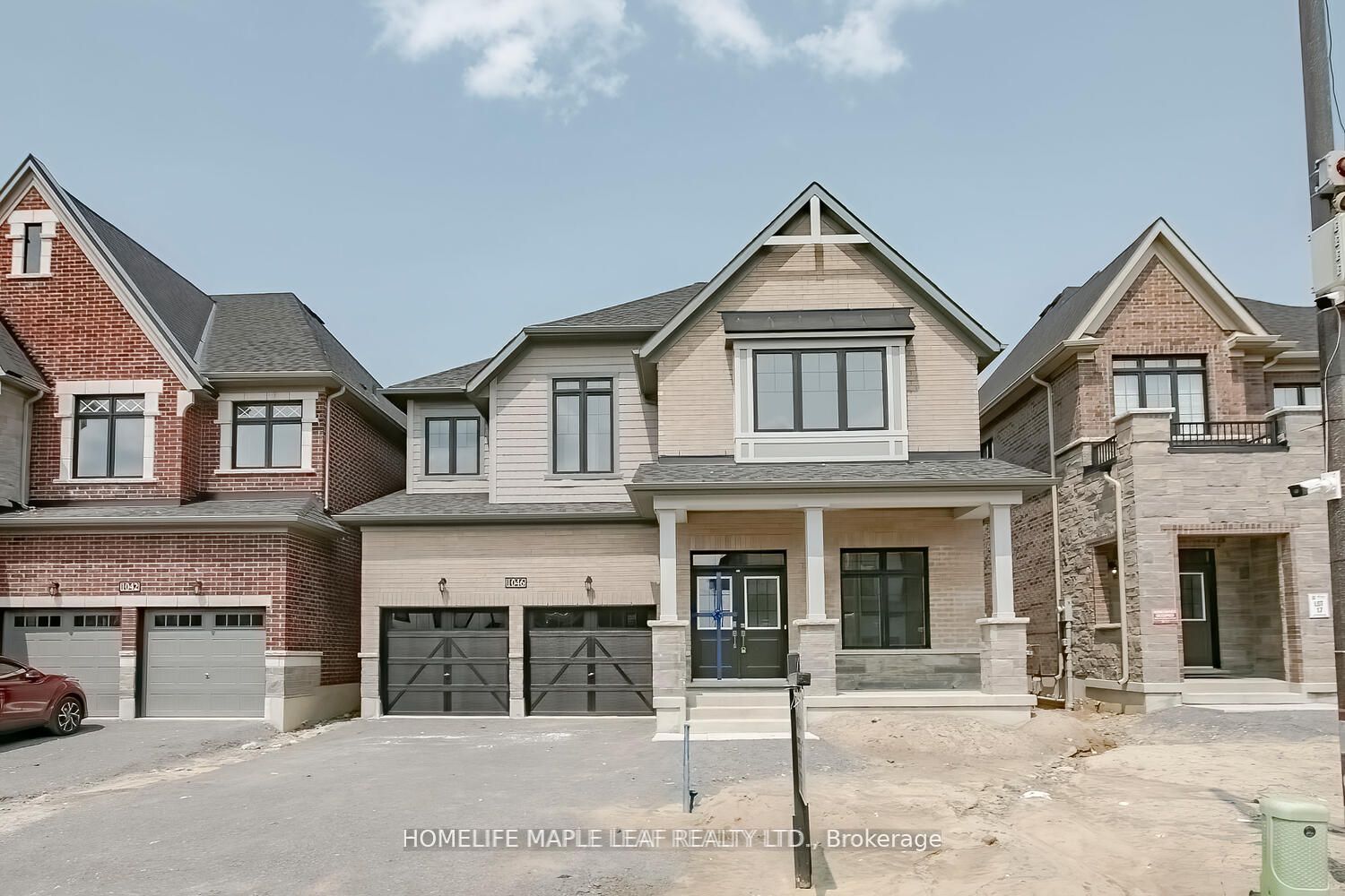 1046 Thompson Dr, Oshawa, Ontario, Kedron