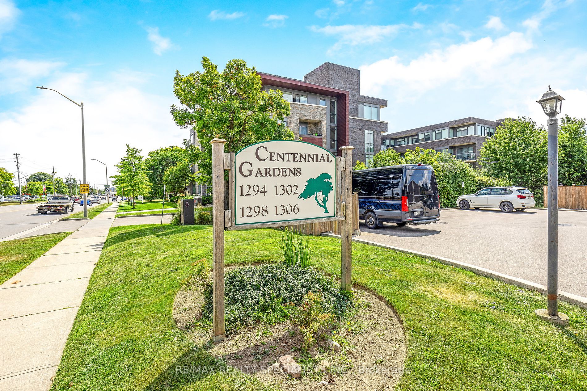 1294 Guelph Line, Burlington, Ontario, Mountainside