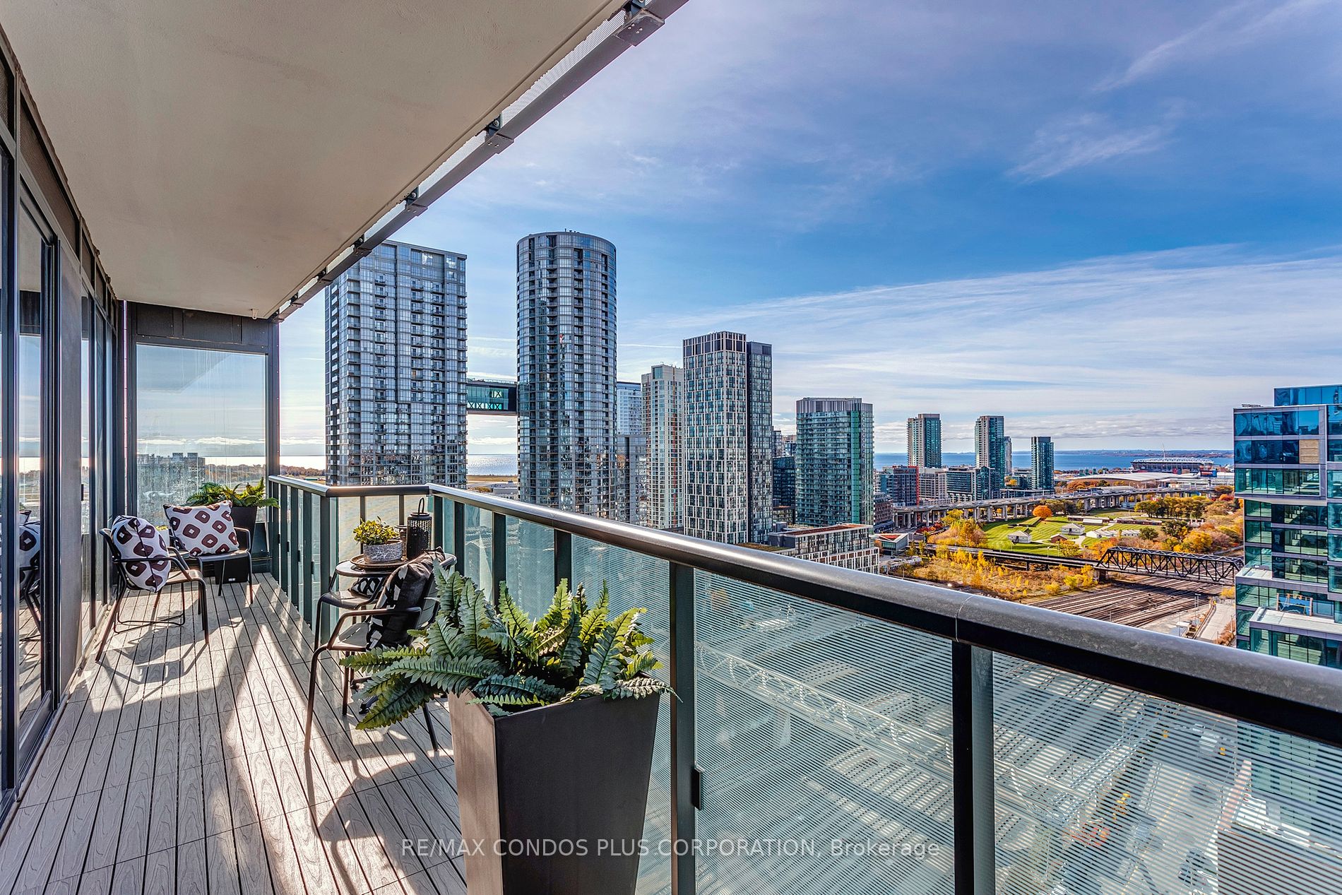 480 Front St W, Toronto, Ontario, Waterfront Communities C1