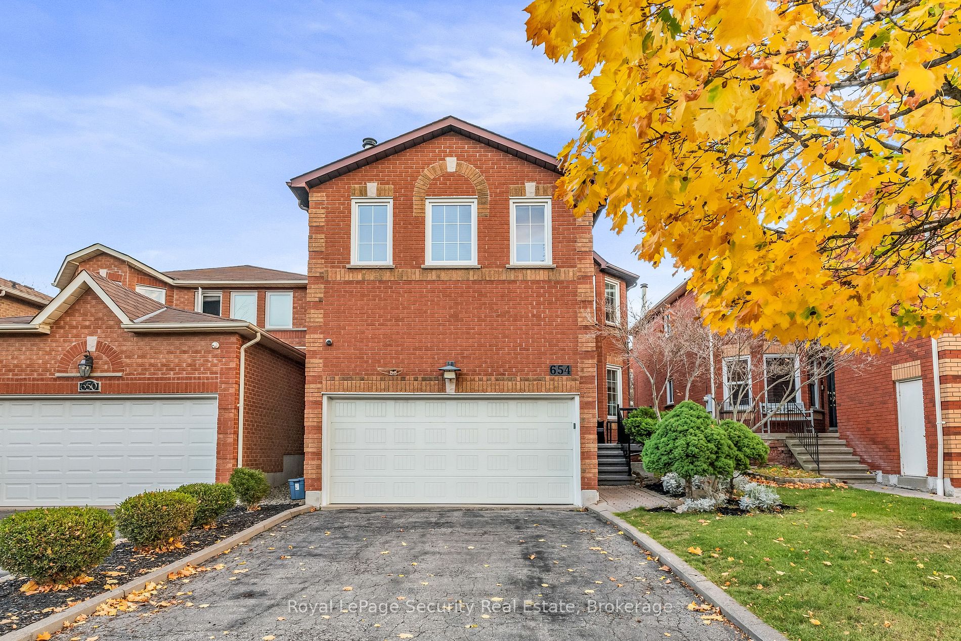 654 Ashprior Ave, Mississauga, Ontario, Hurontario