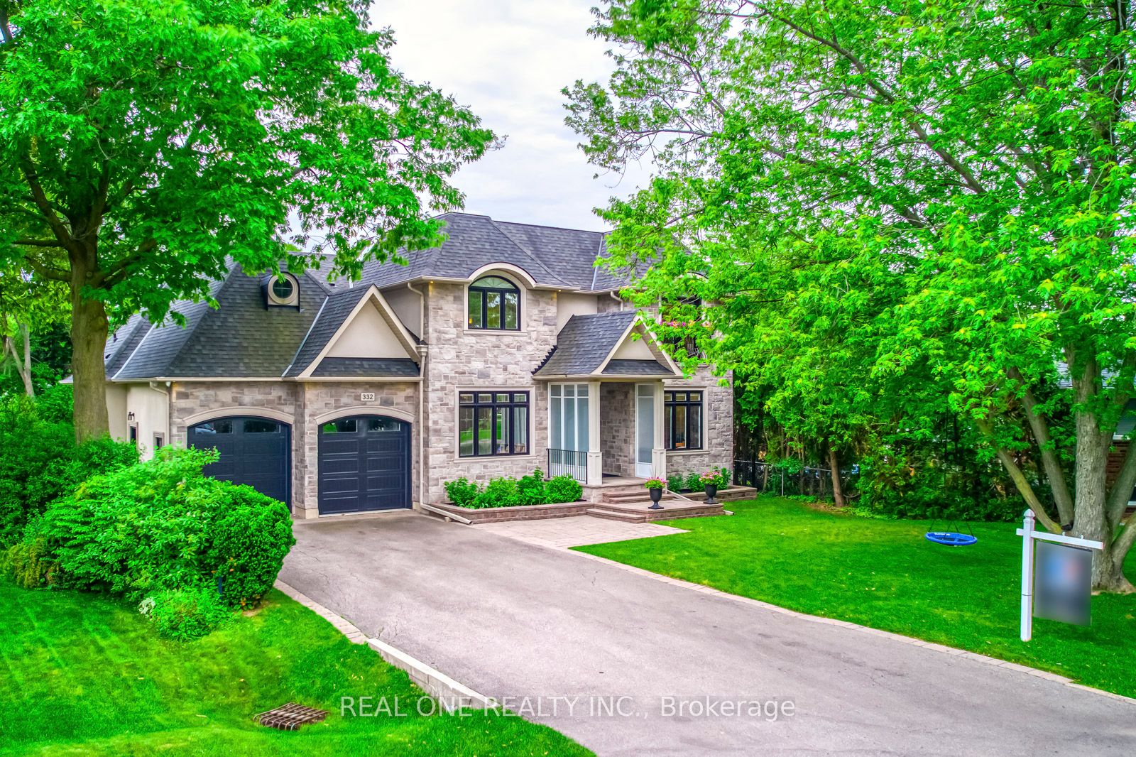 332 Sawyer Rd, Oakville, Ontario, Bronte West