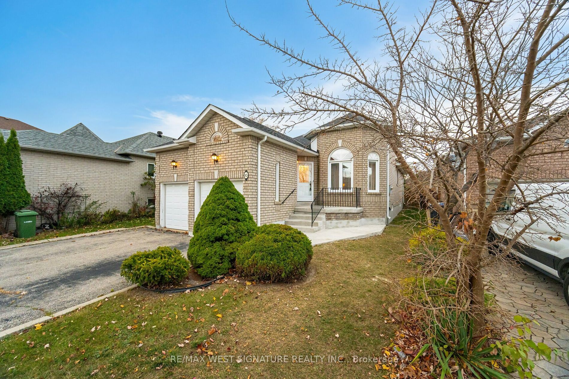 10 Albiwoods Tr, Caledon, Ontario, Bolton East