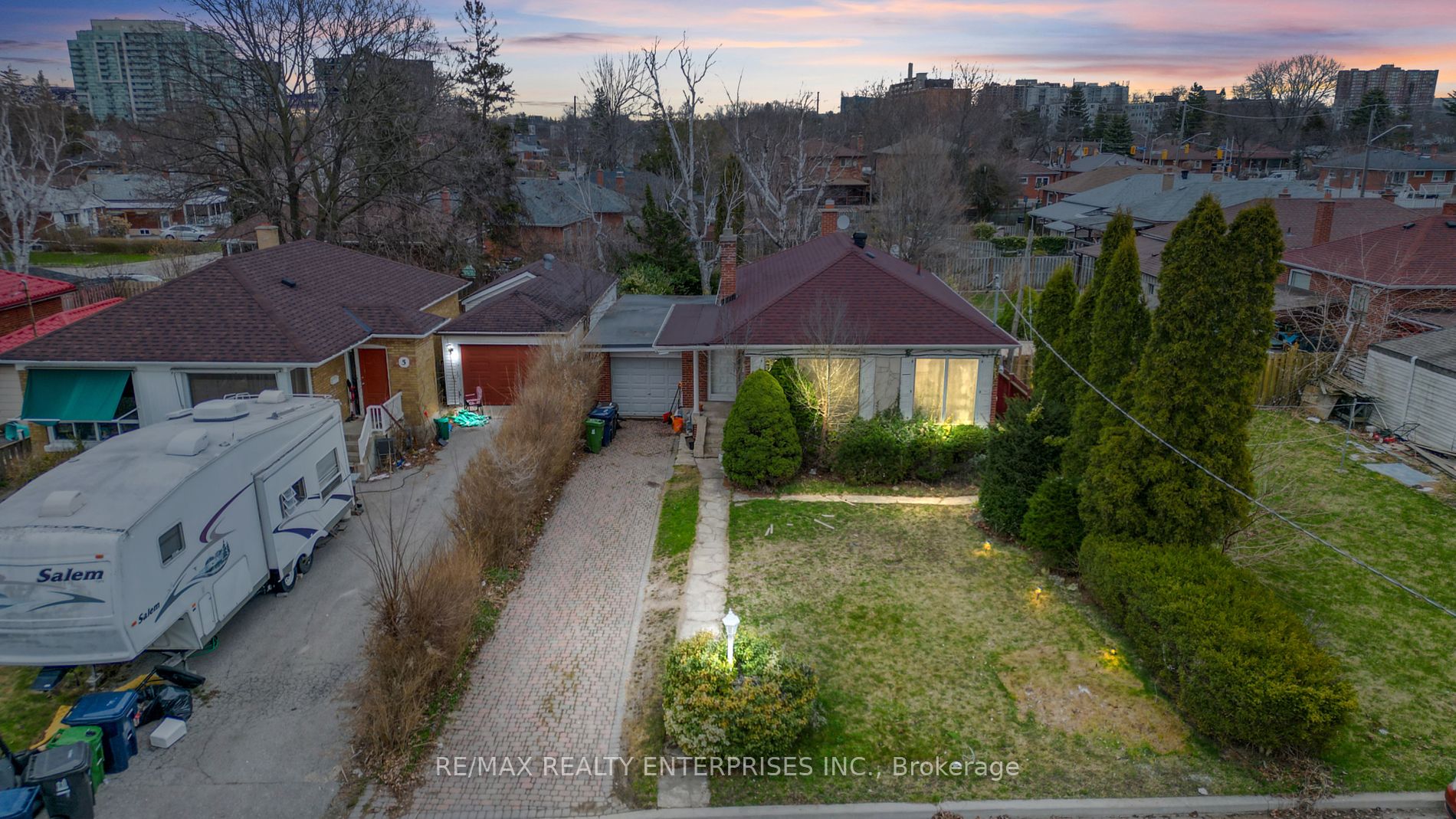 3 Dallyn Cres, Toronto, Ontario, Eglinton East