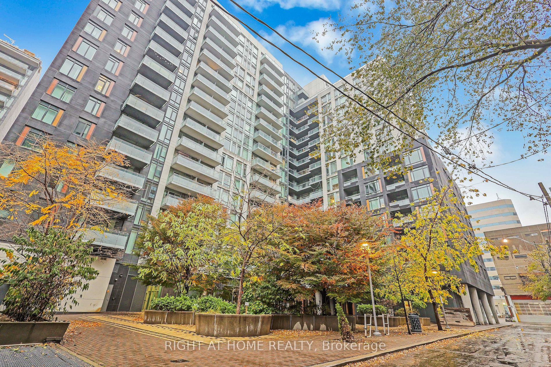 525 Adelaide St W, Toronto, Ontario, Waterfront Communities C1