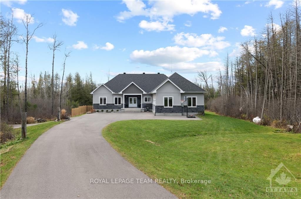 875 DEERTAIL Lane, Carp - Huntley Ward, Ontario, 9103 - Huntley Ward (North West)