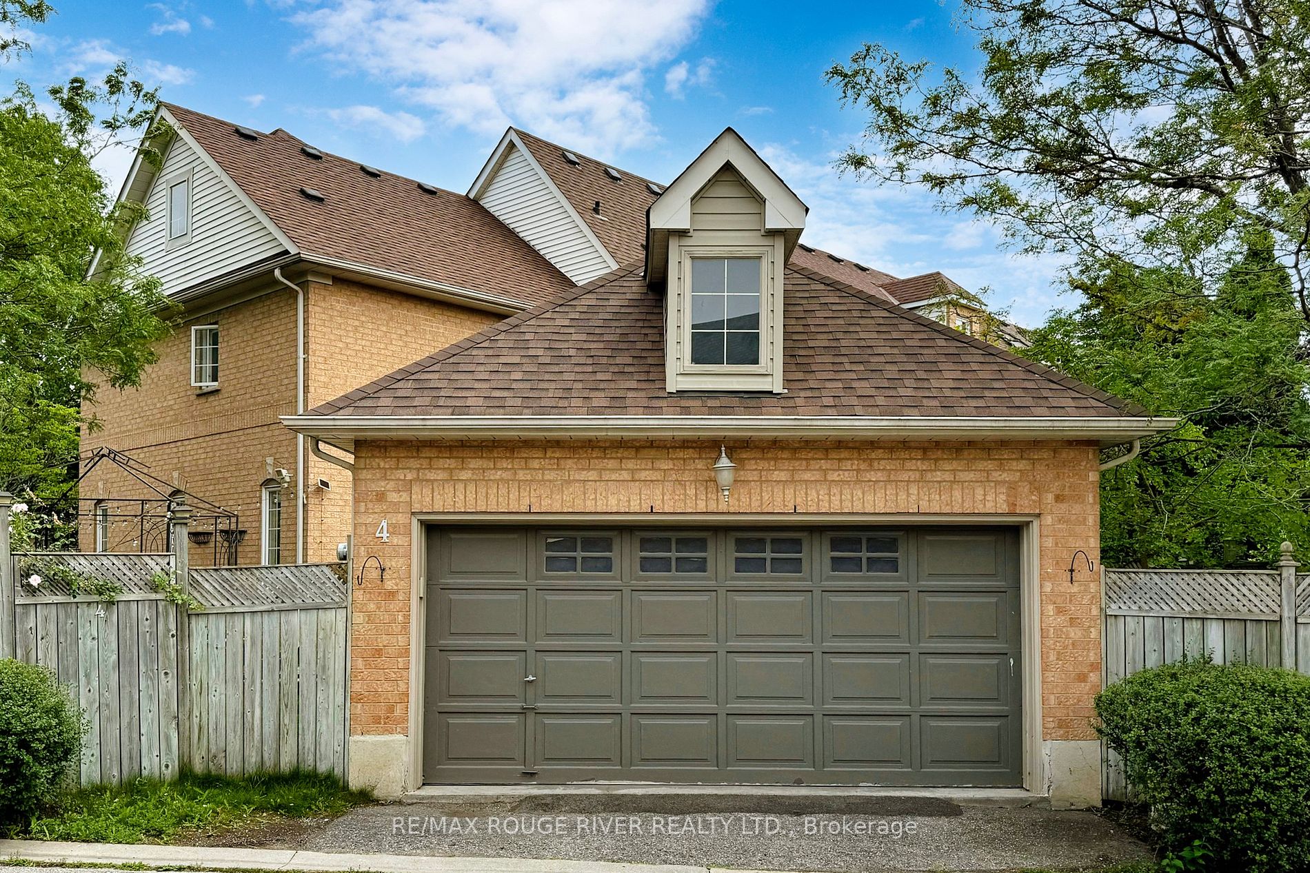 4 Hemans Crt, Ajax, Ontario, Central West