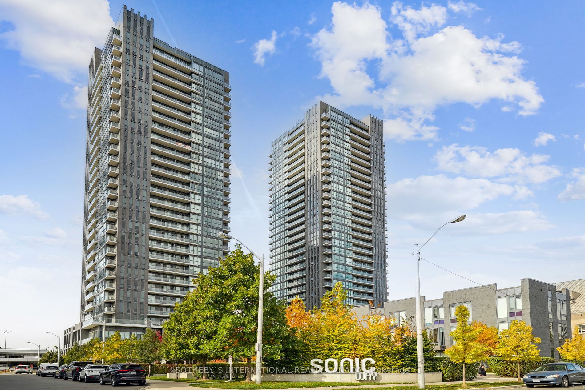 6 Sonic Way, Toronto, Ontario, Flemingdon Park