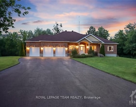 2539 KEARNS Way, Ottawa, ON , MLS #X12787518 , Image - 1
