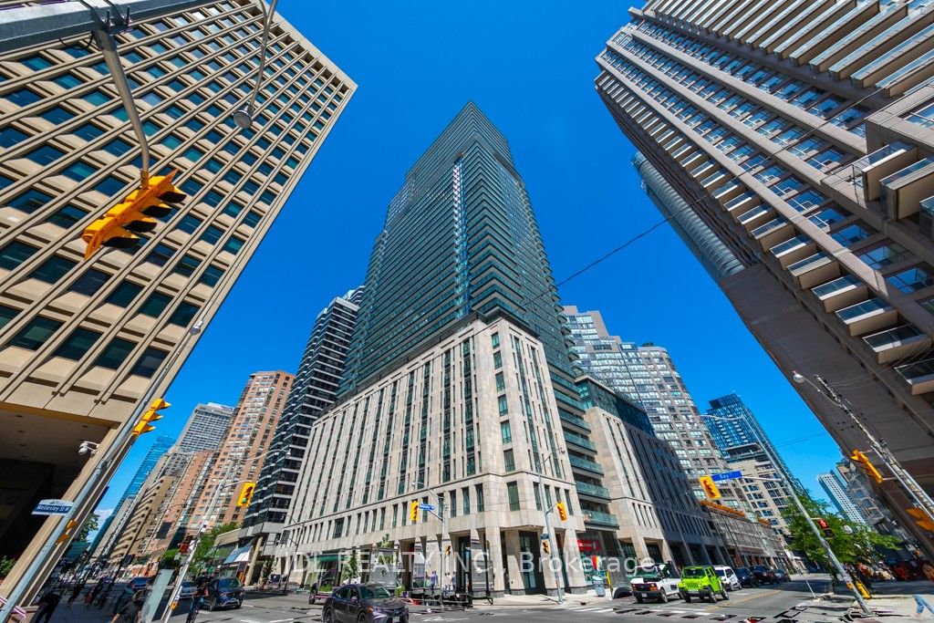 955 Bay St, Toronto, Ontario, Bay Street Corridor