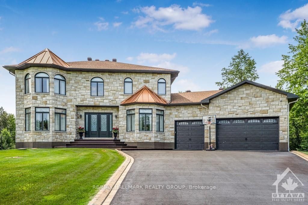 699 BALLYCASTLE Cres, Blossom Park - Airport and Area, Ontario, 2603 - Riverside South