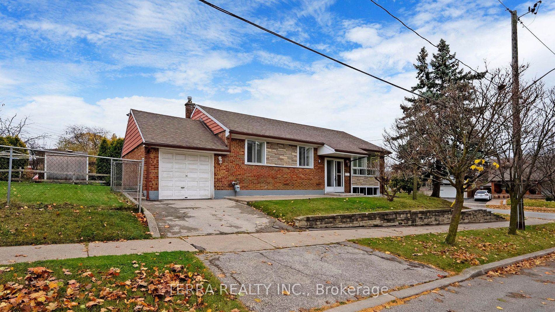 2 Garside Cres, Toronto, Ontario, Brookhaven-Amesbury