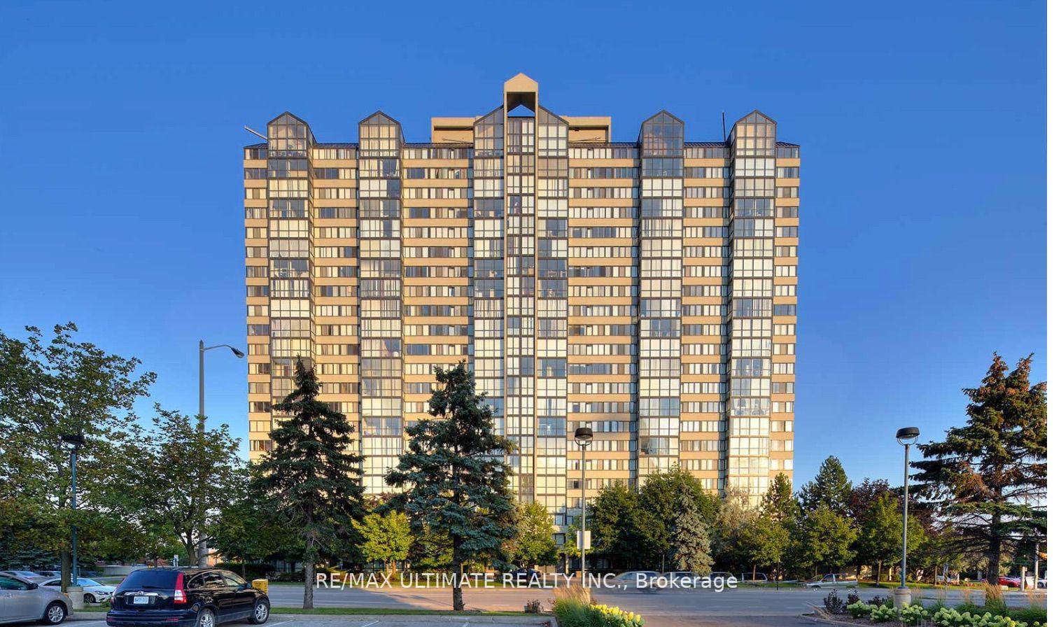 350 Webb Dr, Mississauga, Ontario, City Centre