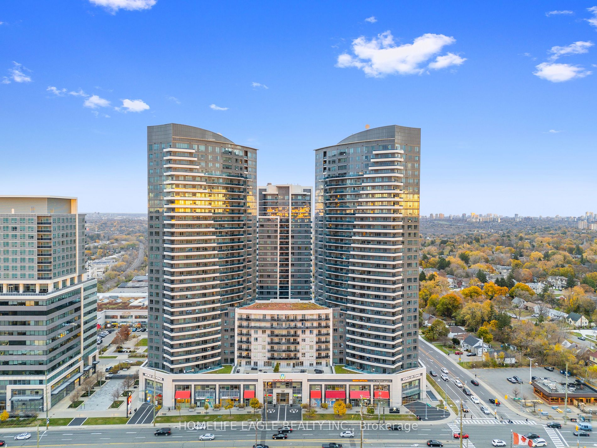 7161 Yonge St, Markham, Ontario, Grandview