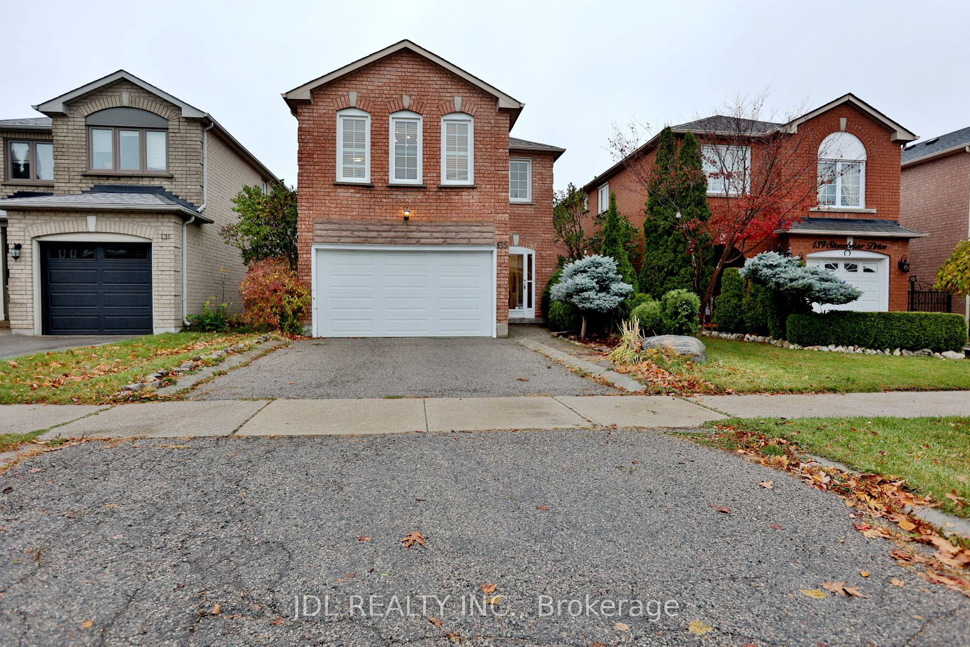 135 Stonebriar Dr, Vaughan, Ontario, Maple