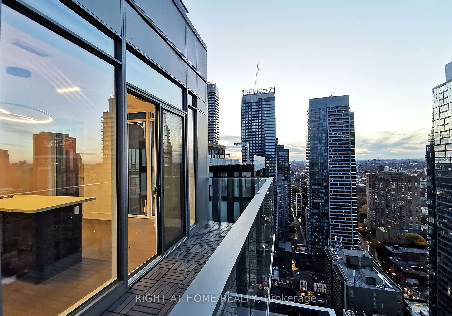 50 Wellesley St E, Toronto, Ontario, Church-Yonge Corridor