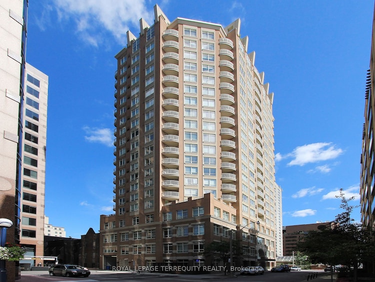 100 Hayden St, Toronto, Ontario, Church-Yonge Corridor