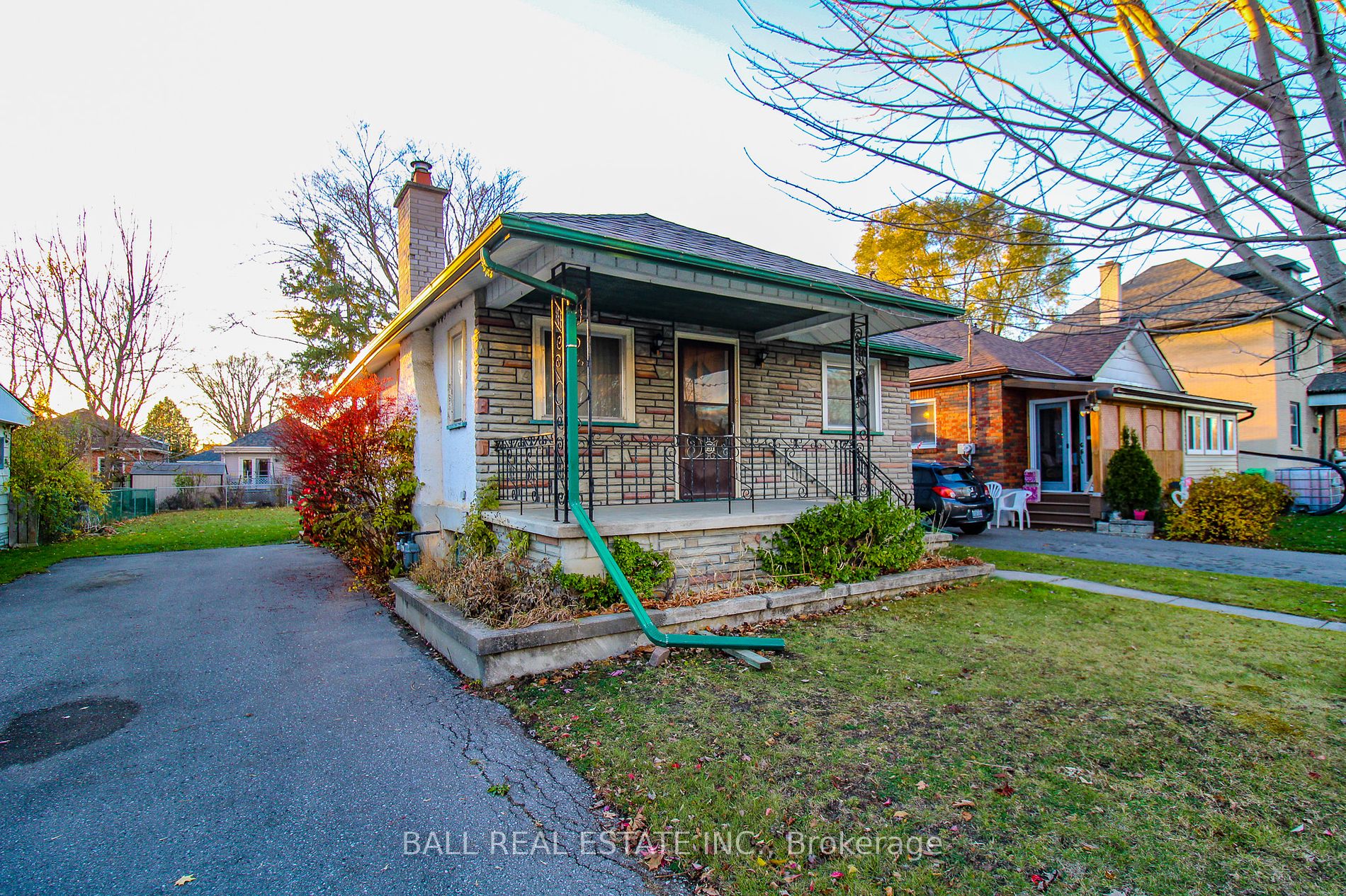 737 Lock St, Peterborough, Ontario, Otonabee