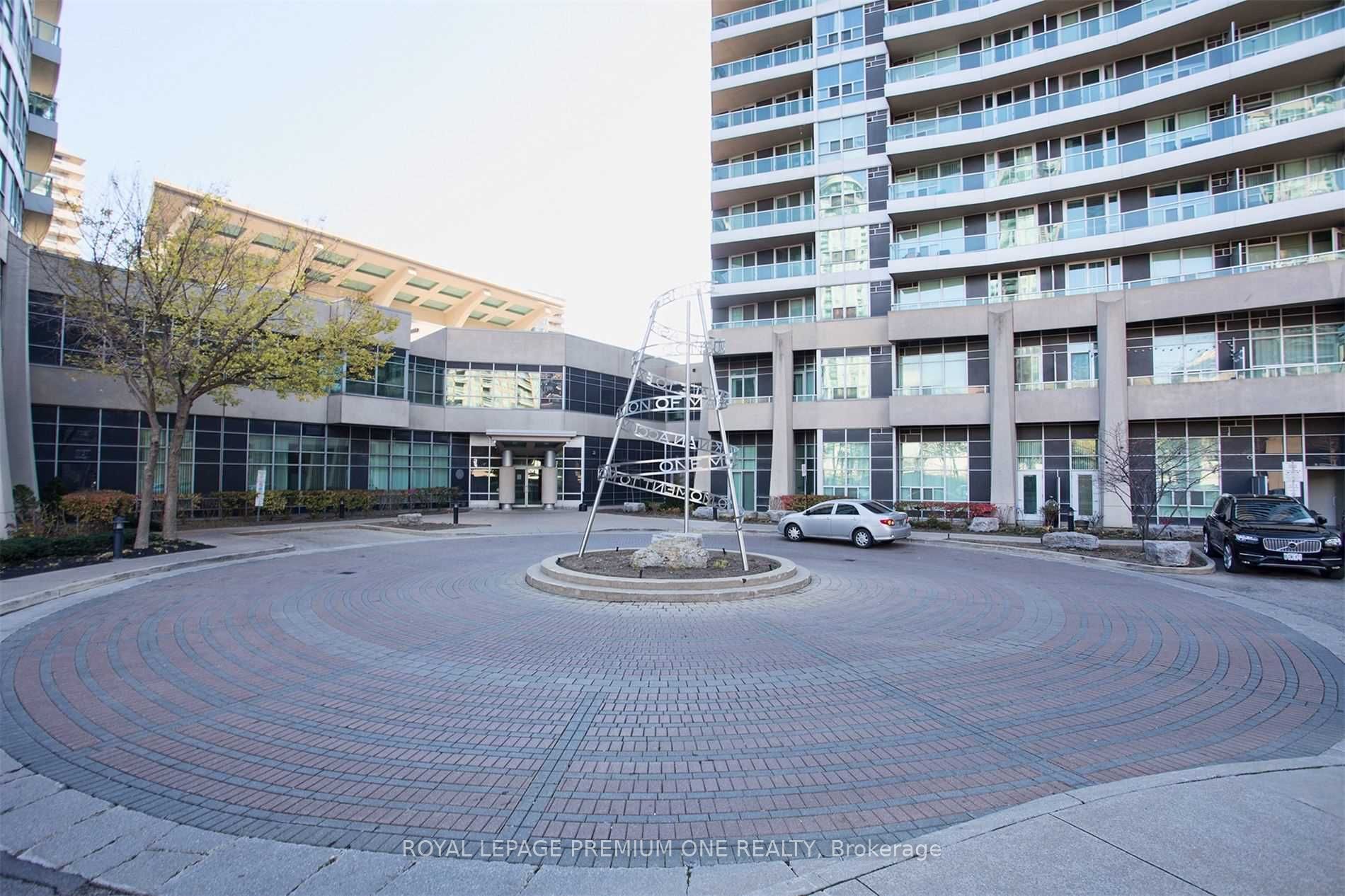 33 Elm Dr, Mississauga, Ontario, City Centre