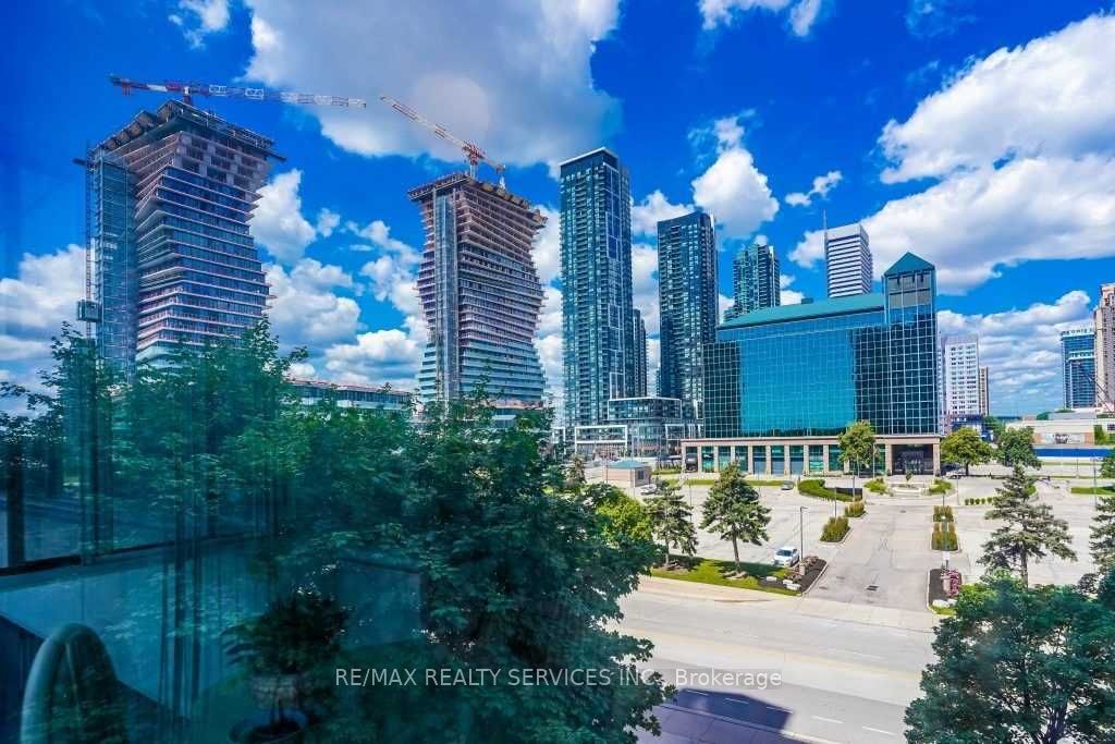 223 Webb Dr, Mississauga, Ontario, City Centre