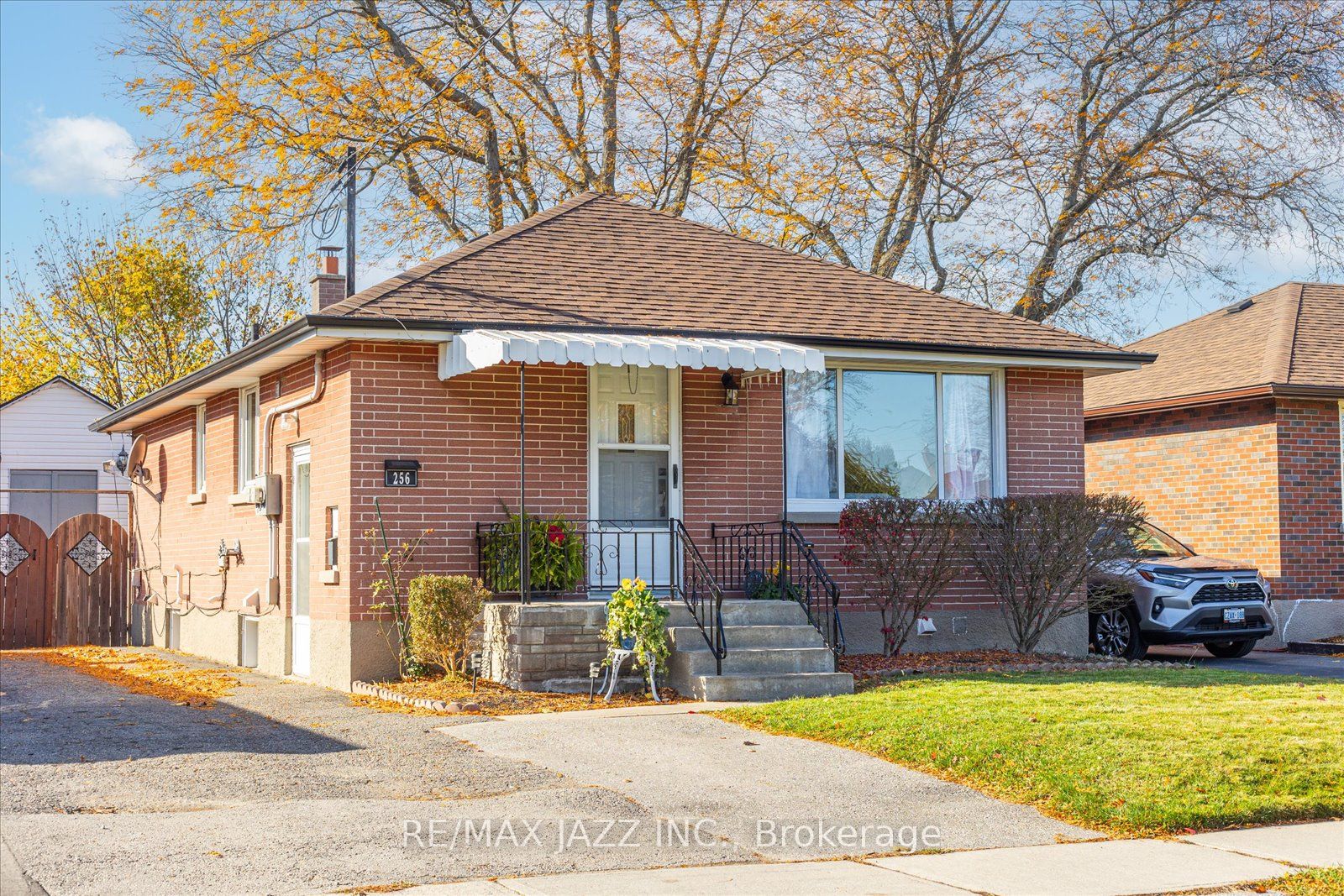 256 Baldwin St, Oshawa, Ontario, Donevan