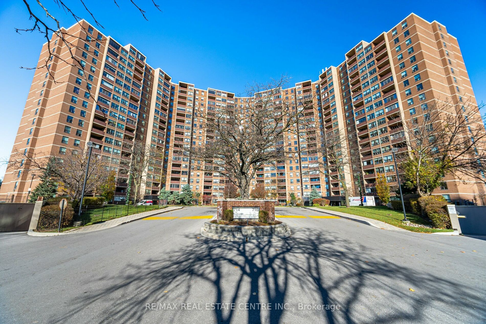 714 The West Mall  W, Toronto, Ontario, Eringate-Centennial-West Deane