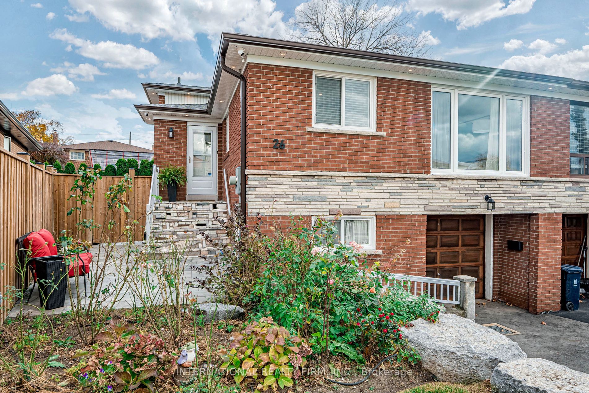 26 Dellbrook Cres, Toronto, Ontario, Humber Summit