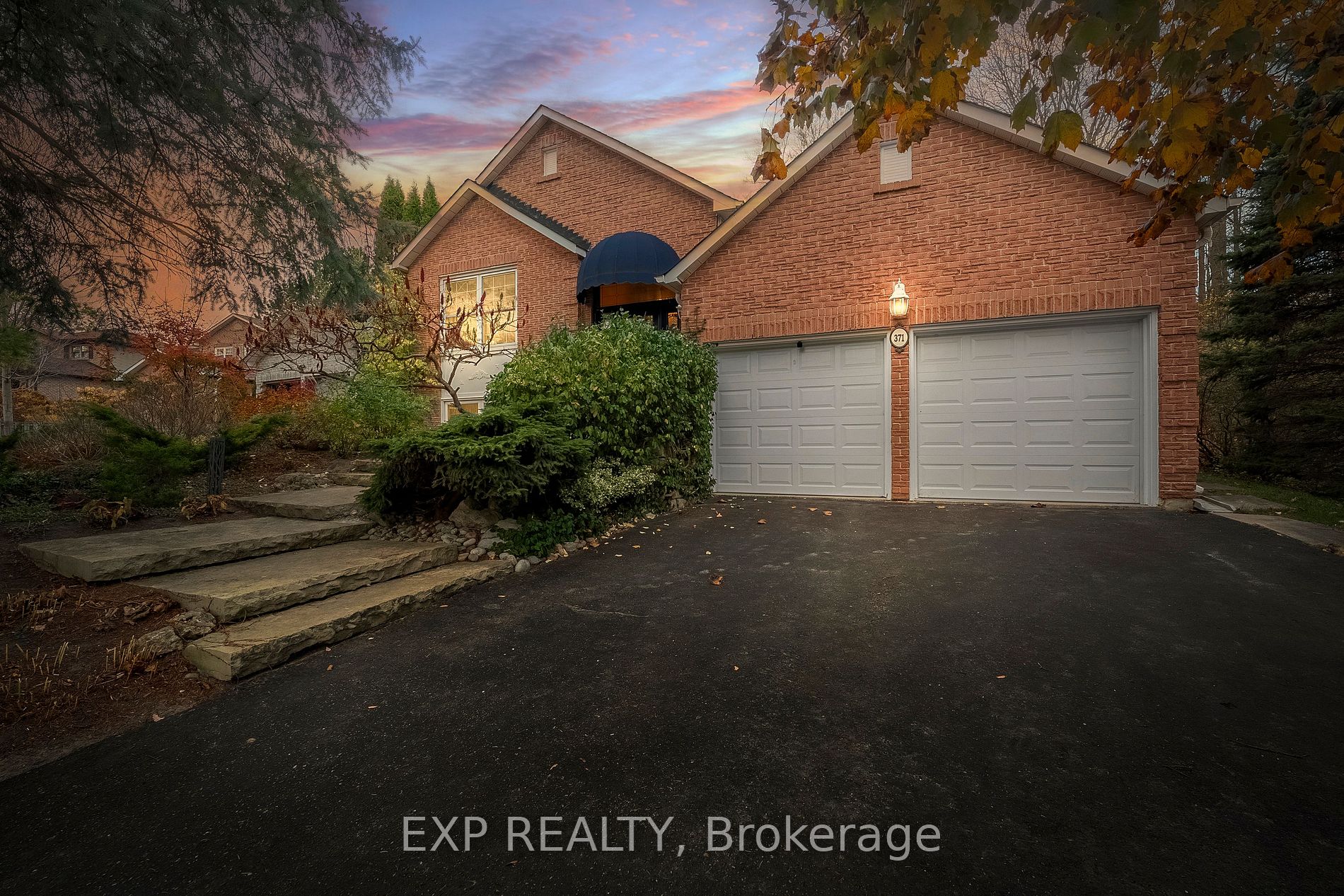 371 Bexhill Rd, Newmarket, Ontario, Bristol-London