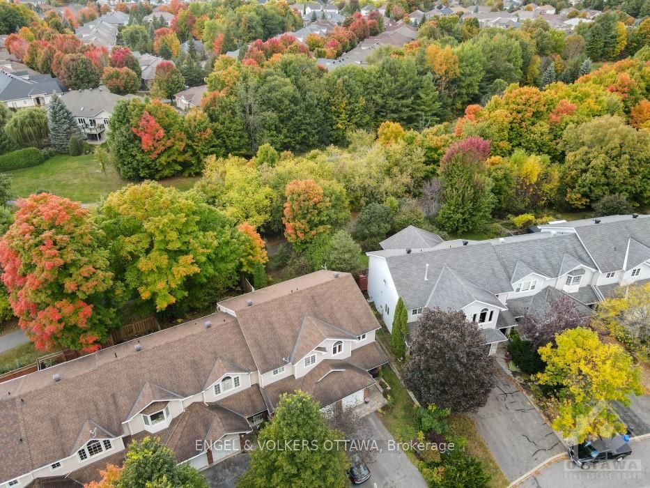 11 WINDCREST Crt, Kanata, Ontario, 9007 - Kanata - Kanata Lakes/Heritage Hills