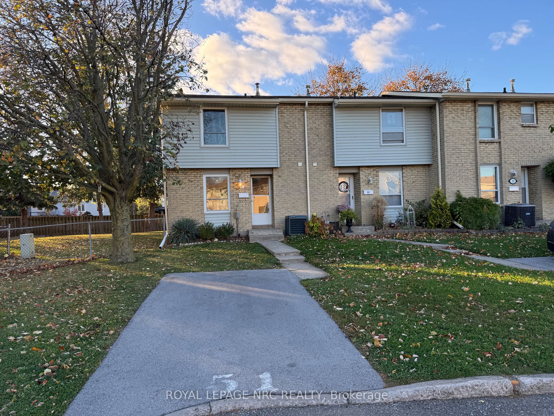 242 Lakeport Rd, St. Catharines, Ontario, 443 - Lakeport