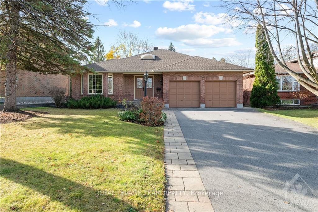 2 HESSE Cres, Stittsville - Munster - Richmond, Ontario, 8202 - Stittsville (Central)