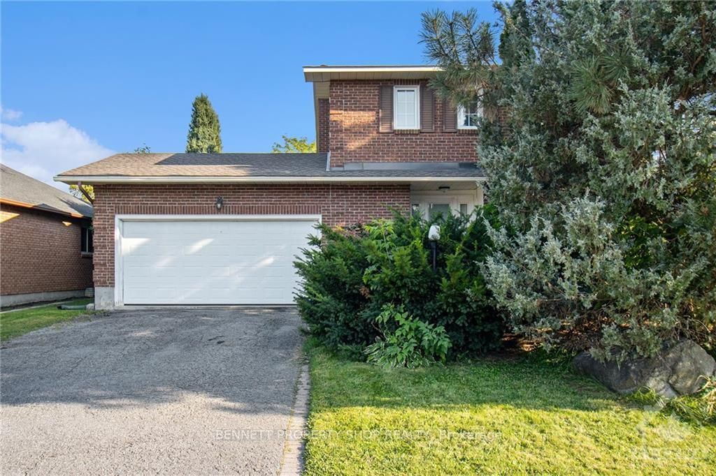 1 ELDERWOOD Tr, Stittsville - Munster - Richmond, Ontario, 8202 - Stittsville (Central)