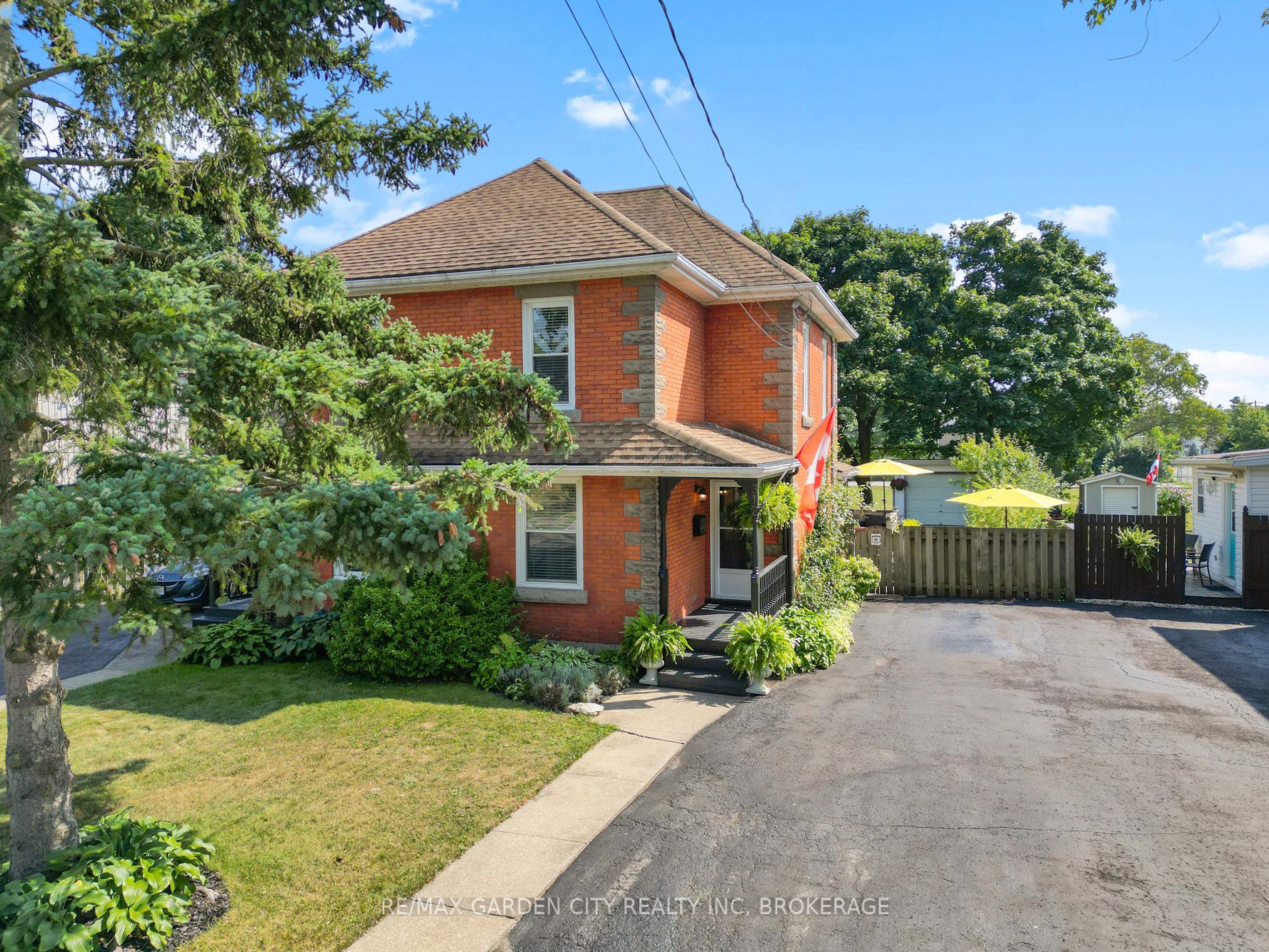 312 Clarence St, Port Colborne, Ontario, 