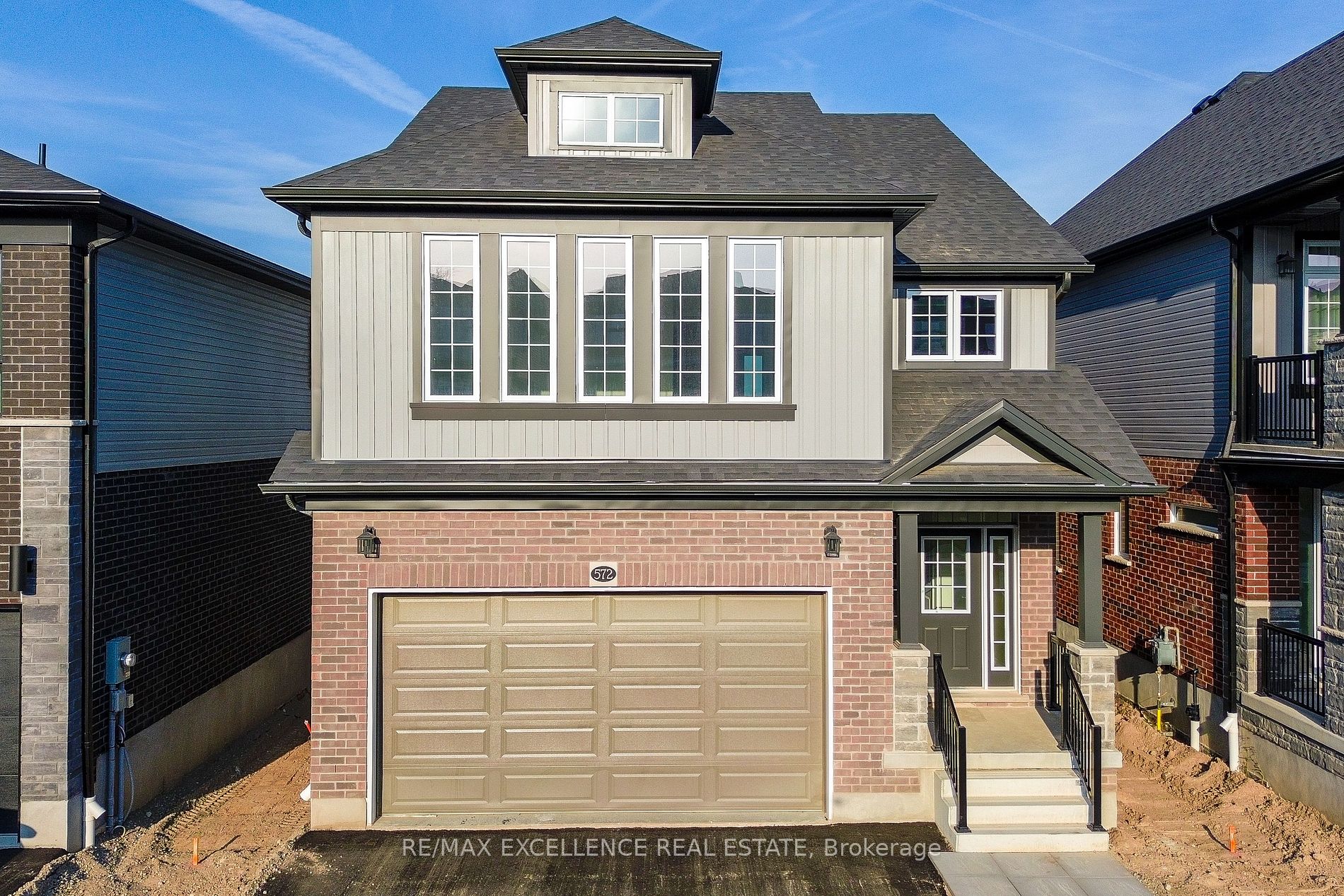 572 Balsam Poplar St, Waterloo, Ontario, 