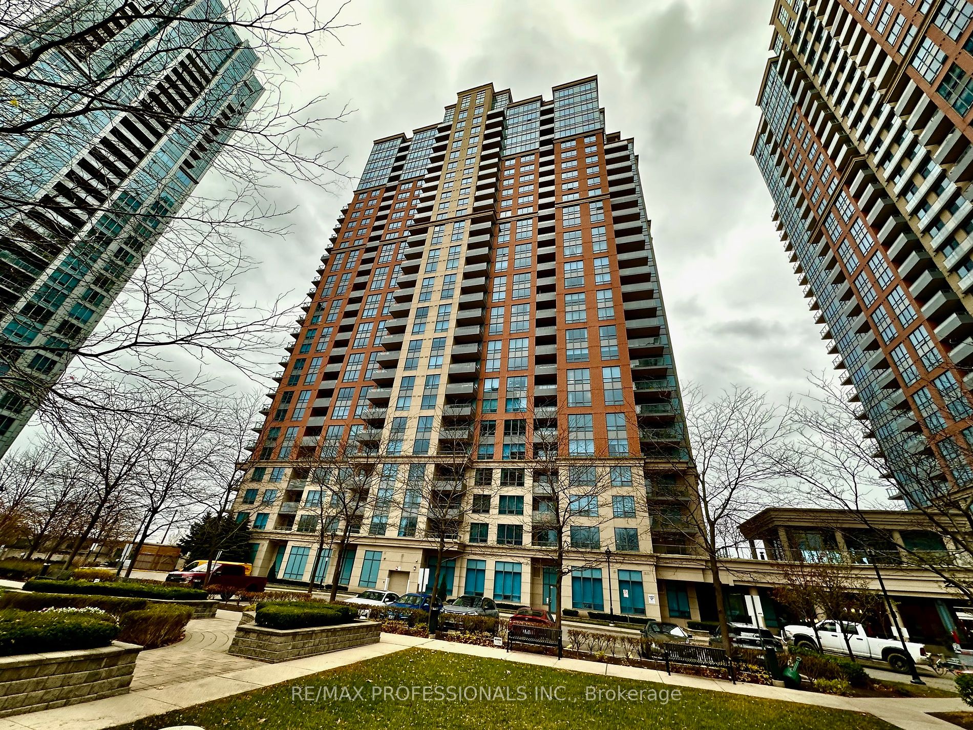 25 Viking Lane, Toronto, Ontario, Islington-City Centre West