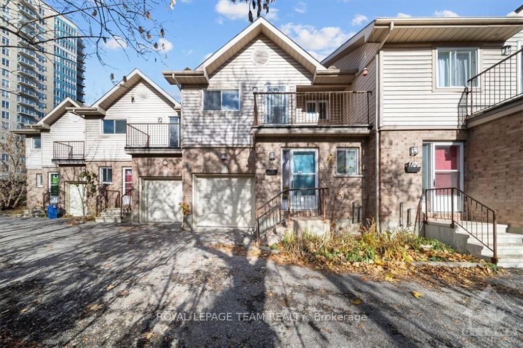 69 CARILLON St, Vanier and Kingsview Park, Ontario, 3402 - Vanier