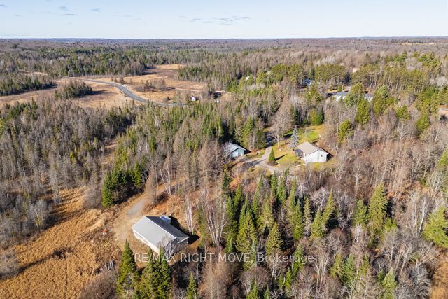 2697 Aspdin Rd, Huntsville, Ontario, 