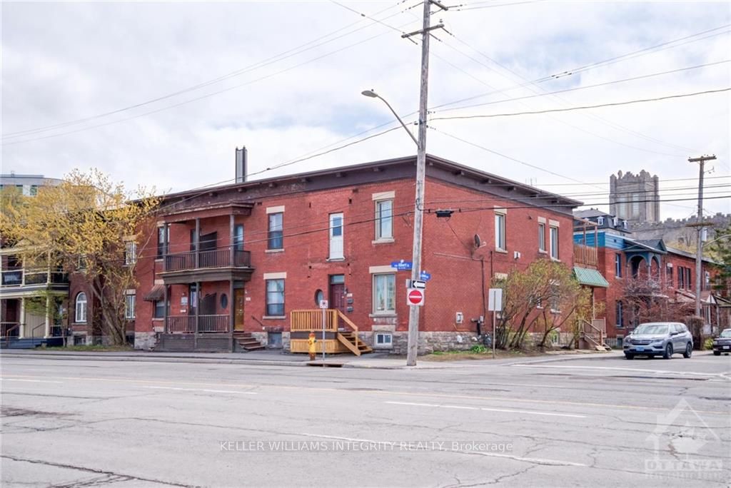 706 ALBERT St, West Centre Town, Ontario, 4204 - West Centre Town