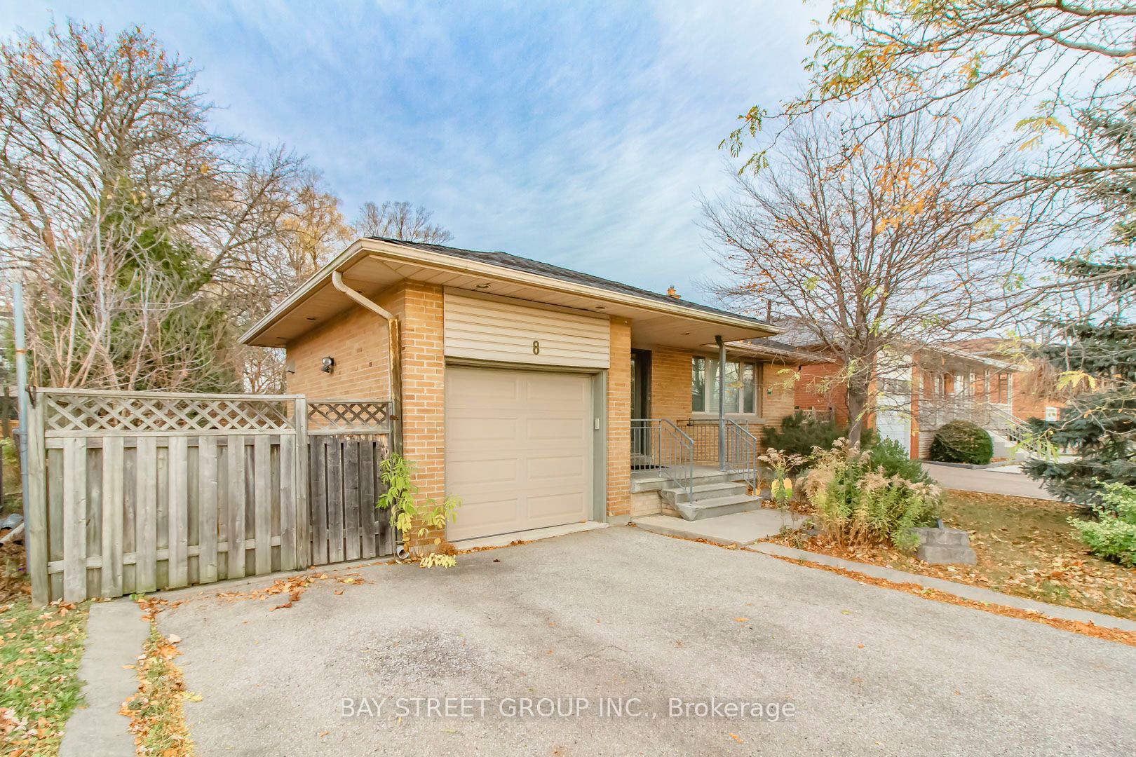 8 Norcross Rd, Toronto, Ontario, Clanton Park