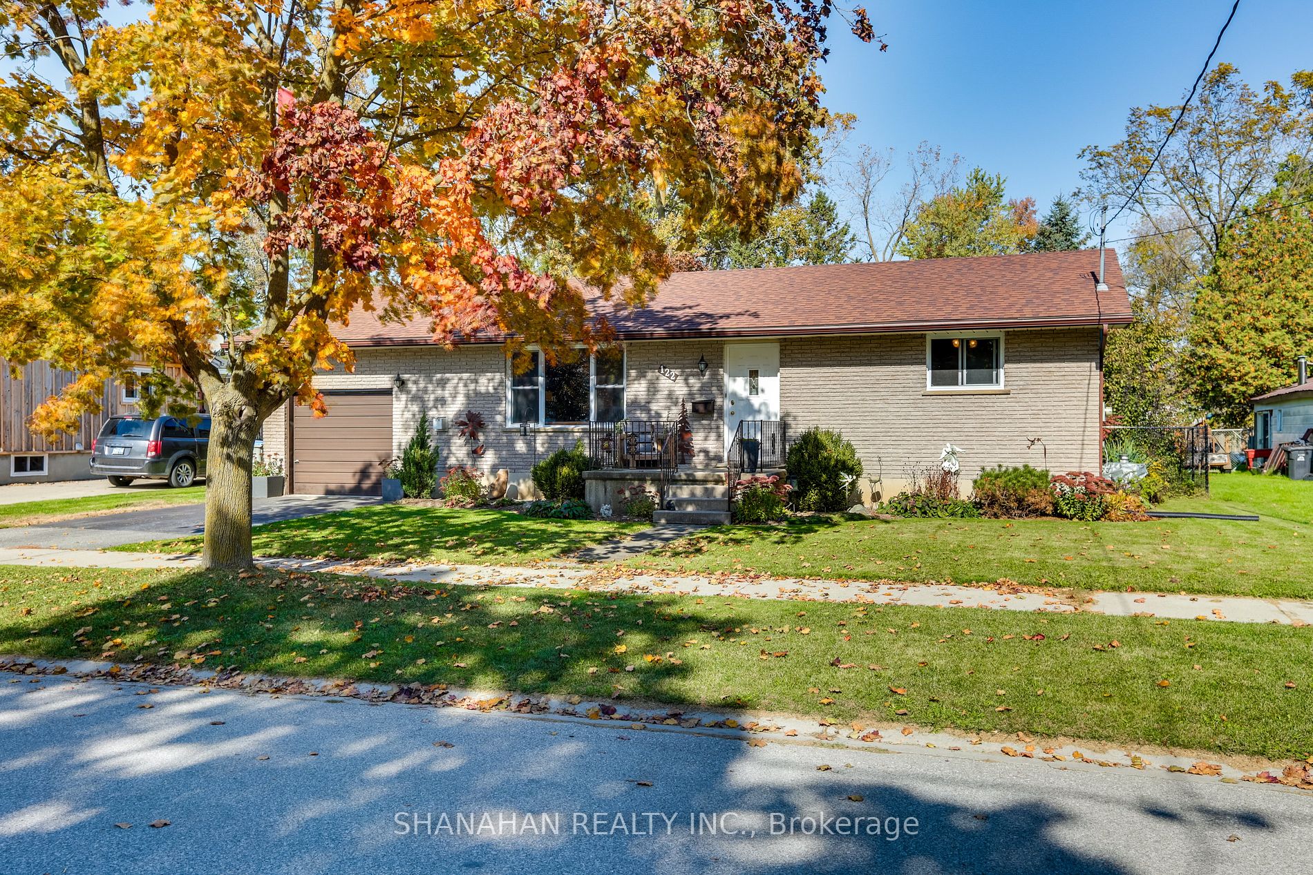 122 Duke St, North Middlesex, Ontario, Parkhill