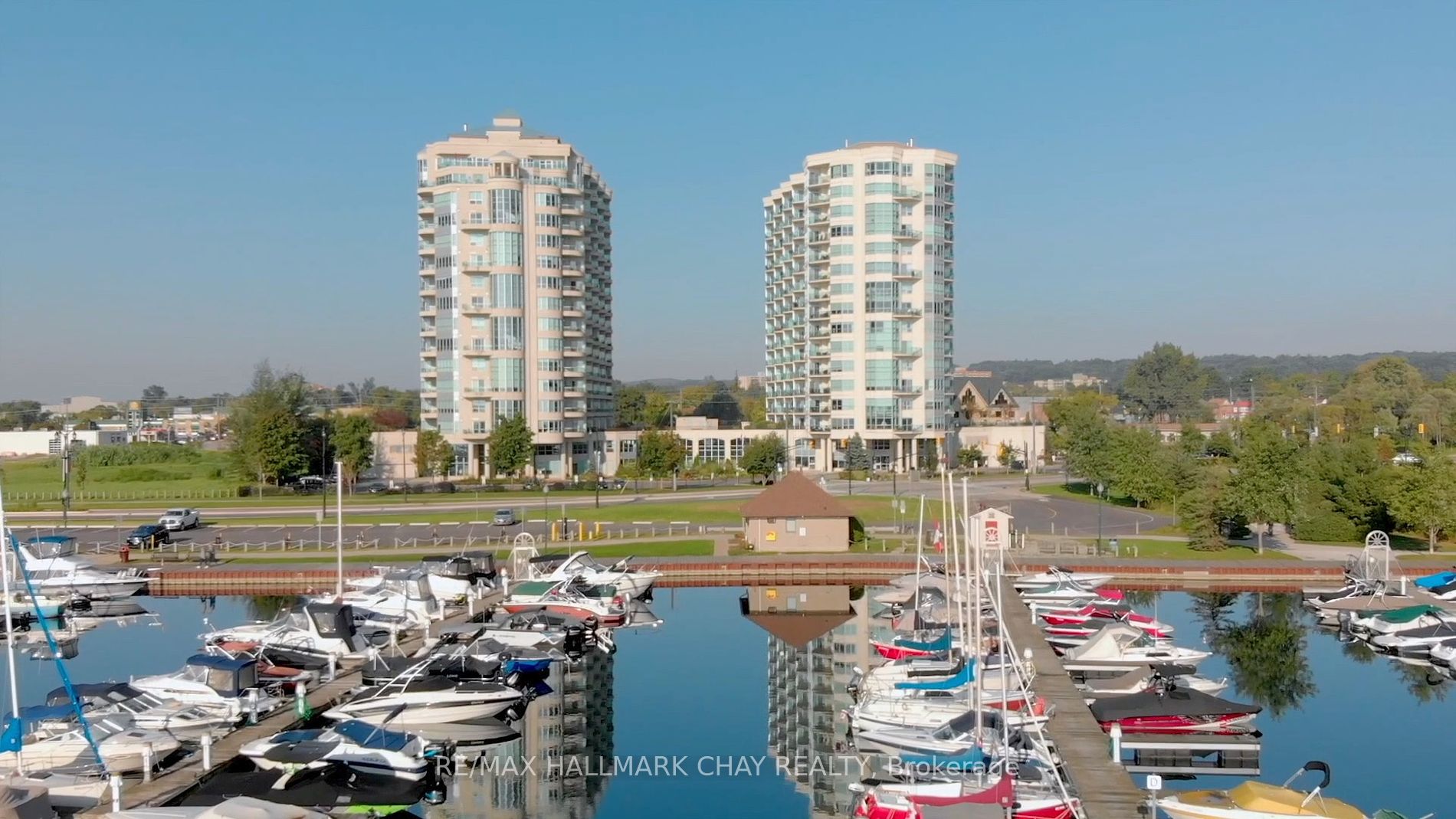 2 Toronto St, Barrie, Ontario, Lakeshore