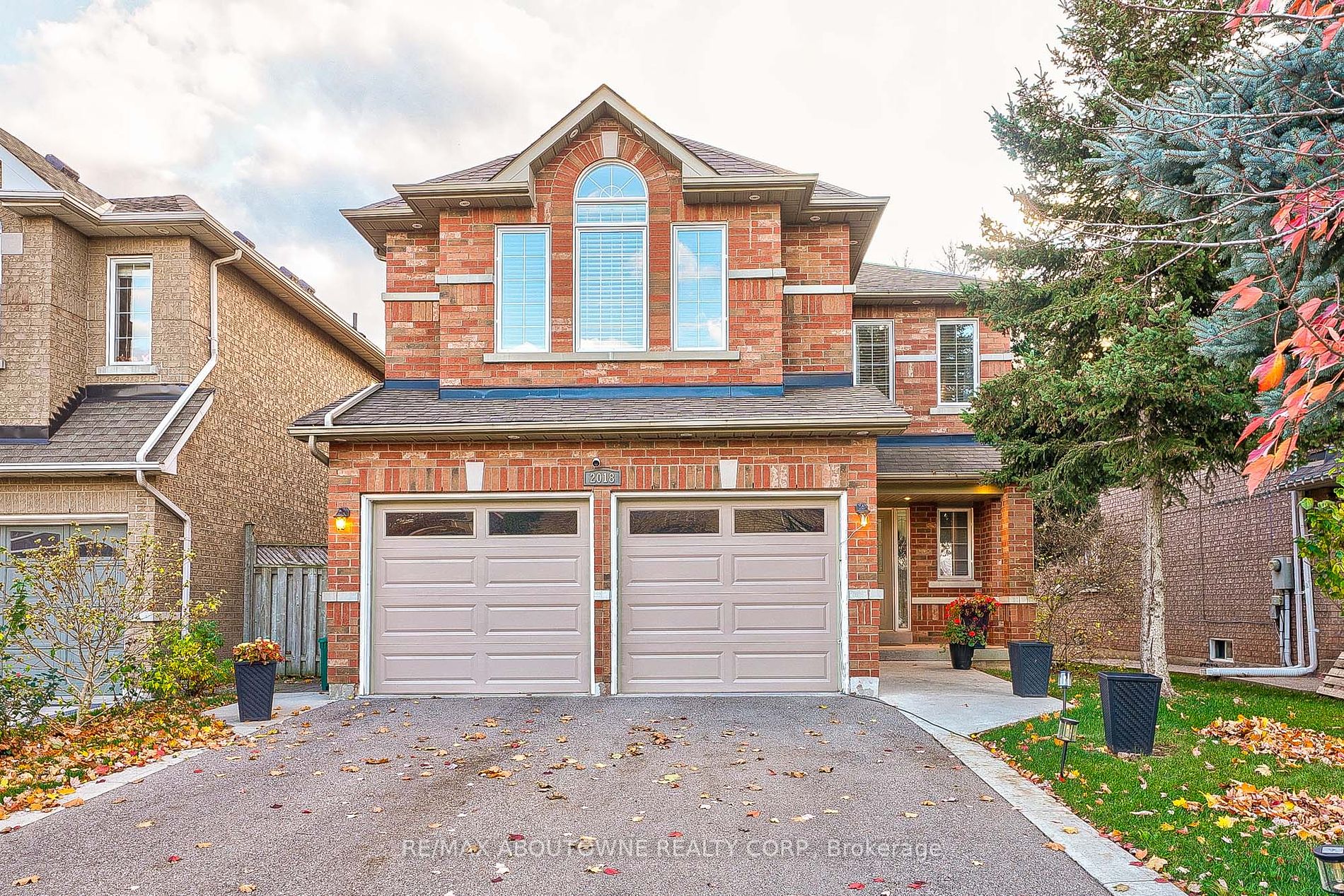 2018 Deer Park Rd, Oakville, Ontario, West Oak Trails